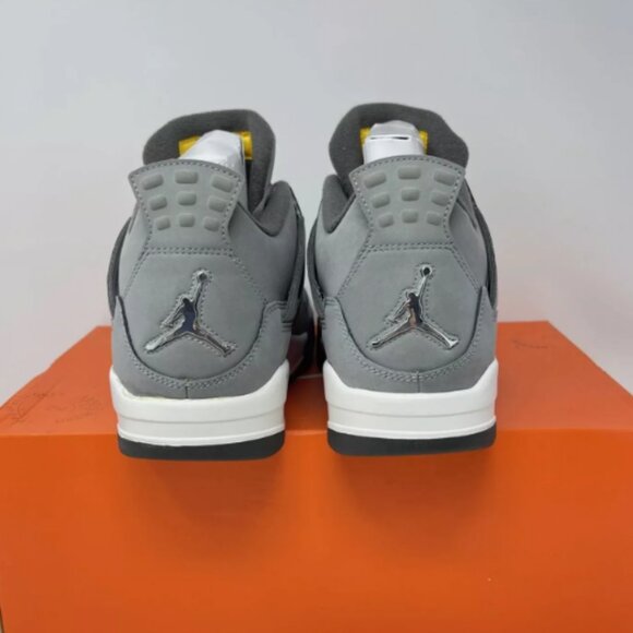Men Jordan 4 Retro Cool Grey (2019) - Picture 4 of 6